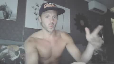 Snapshot of xeroxe860 chatting on 07/20/26, 11:29 Xeroxe online show from 07/20/26, 11:29