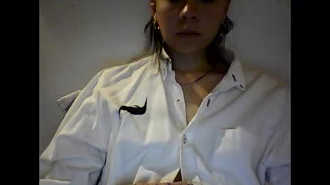 Snapshot of xfasita chatting on 10/27/25, 03:21 xfasita online show from 10/27/25, 03:21