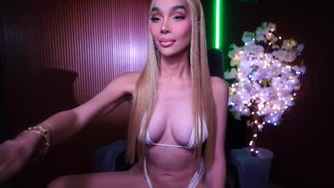 Anne online show from 06/14/26, 01:58