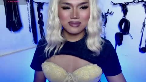 Snapshot of xfreyalibitina69x chatting on 05/08/26, 12:10 xfreyalibitina69x online show from 05/08/26, 12:10