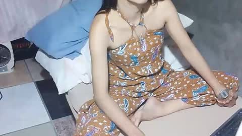 Snapshot of xhotskinny69x chatting on 10/05/25, 01:04 xhotskinny69x online show from 10/05/25, 01:04