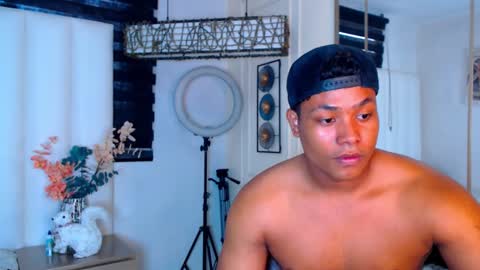 MICHAEL HUGE online show from 12/20/24, 05:08