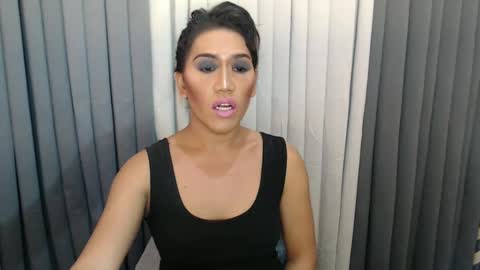 GWEN THOMPSON .......   online show from 12/25/24, 03:29