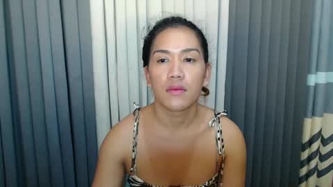 GWEN THOMPSON .......   online show from 03/02/25, 06:27