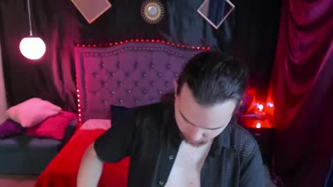Snapshot of xialeeandlio chatting on 01/09/25, 02:11 xialee and Lio online show from 01/09/25, 02:11