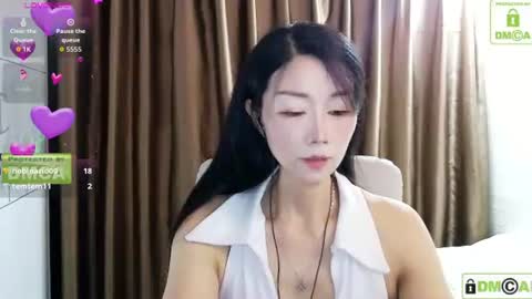 Snapshot of xiao_yue_ chatting on 05/30/26, 05:26 xiao_yue_ online show from 05/30/26, 05:26