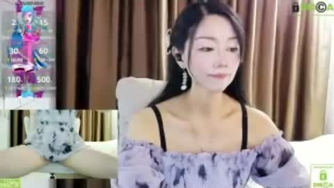 xiao_yue_ online show from 06/30/26, 04:35