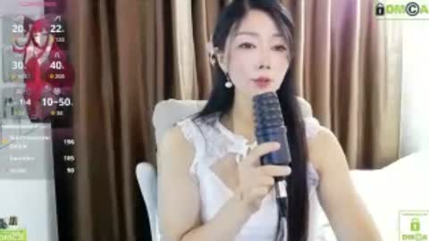 xiao_yue_ online show from 07/01/26, 04:51