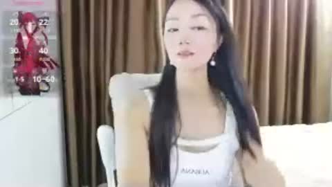 xiao_yue_ online show from 07/25/26, 05:10