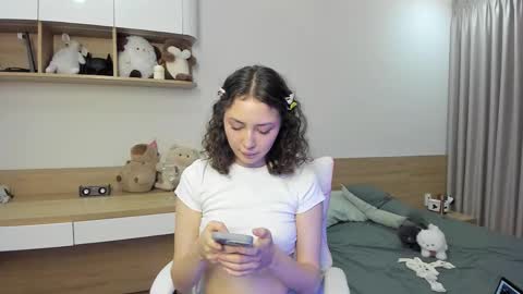 Xiao online show from 11/16/25, 01:28