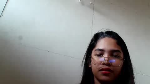 Snapshot of xiaomeee chatting on 10/27/25, 10:25 xiaomeee online show from 10/27/25, 10:25