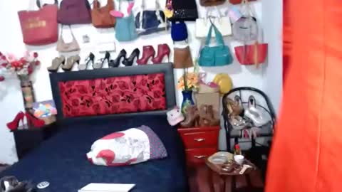 xiaraa26 online show from 01/27/25, 12:16
