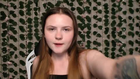 Lina online show from 12/13/24, 05:16