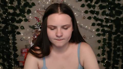 Lina online show from 12/15/24, 07:13