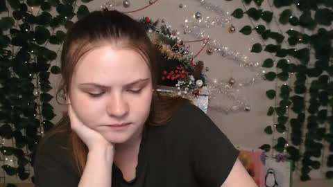 Lina online show from 12/24/24, 07:39