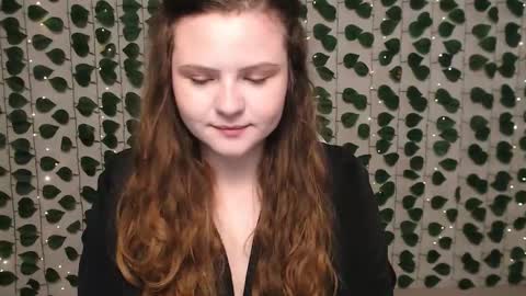 Lina online show from 01/25/25, 04:13