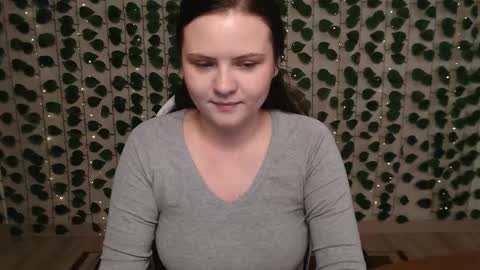 Lina online show from 02/14/25, 07:49