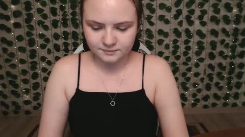 Lina online show from 02/25/25, 07:09