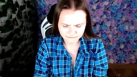 Lina online show from 09/10/25, 05:18