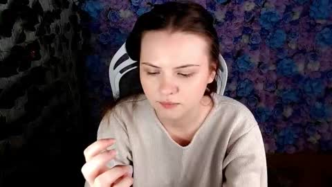 Lina online show from 10/04/25, 04:10