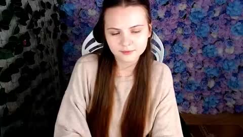 Lina online show from 10/06/25, 05:05