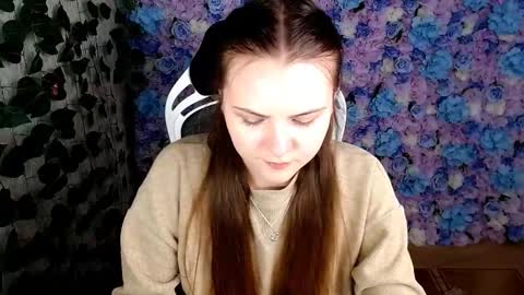 Lina online show from 10/07/25, 05:48