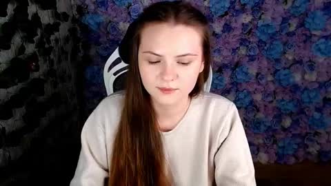 Lina online show from 10/16/25, 05:08