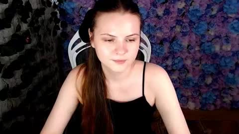 Lina online show from 10/23/25, 06:02