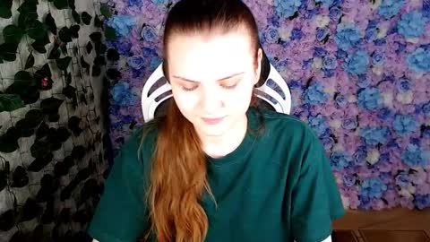 Lina online show from 10/25/25, 06:10