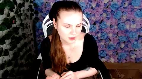 Lina online show from 10/26/25, 06:08