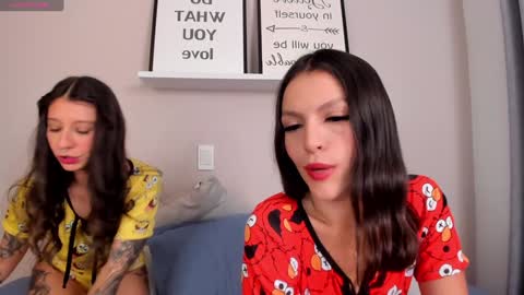 Snapshot of ximelopez1 chatting on 11/28/25, 08:55 XIMENA LOPEZ online show from 11/28/25, 08:55