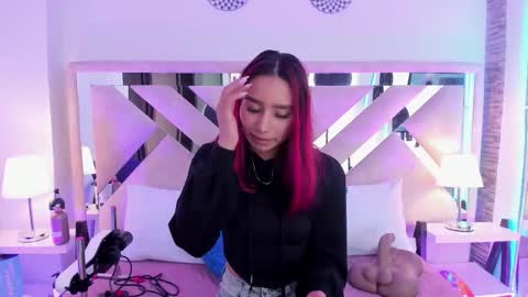 Snapshot of ximena_vasquez8 chatting on 03/17/26, 04:39 Xime online show from 03/17/26, 04:39