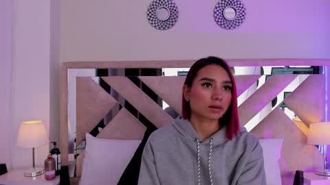 Snapshot of ximena_vasquez8 chatting on 04/01/26, 04:13 Xime online show from 04/01/26, 04:13
