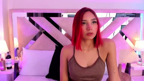 Snapshot of ximena_vasquez8 chatting on 05/01/26, 04:28 Xime online show from 05/01/26, 04:28