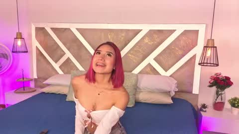 Snapshot of ximena_vasquez8 chatting on 06/05/26, 11:32 Xime online show from 06/05/26, 11:32