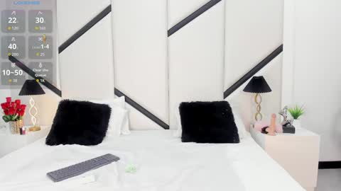 Snapshot of ximenacosta chatting on 05/25/26, 12:00 ximenacosta online show from 05/25/26, 12:00