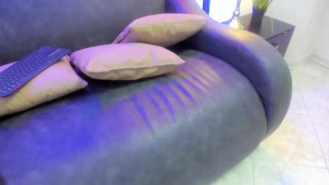 ximenasalazar online show from 01/17/25, 10:33