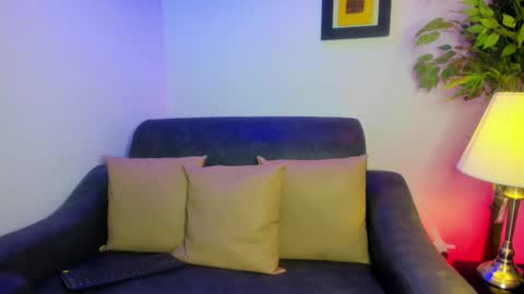 ximenasalazar online show from 02/10/25, 10:53