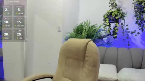 ximenasalazar online show from 09/11/25, 11:21