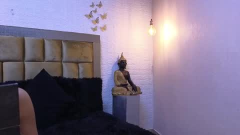 ximena online show from 01/12/25, 08:14