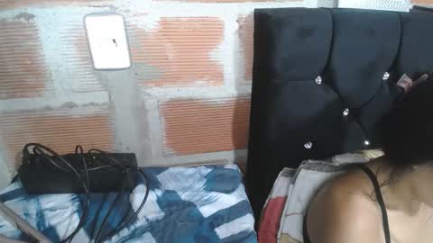 Snapshot of xiomi705825 chatting on 10/21/25, 02:12 xiomi705825 online show from 10/21/25, 02:12