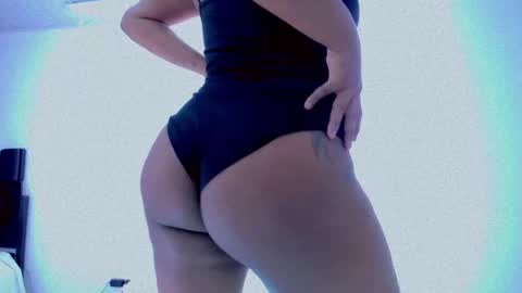 xiomy winklar online show from 03/11/25, 03:23