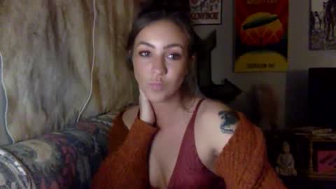 Snapshot of xlacyy chatting on 09/23/25, 02:36 xLacyy online show from 09/23/25, 02:36