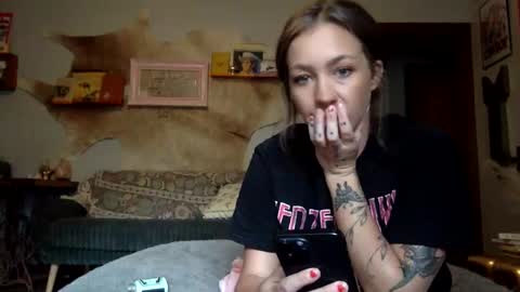 Snapshot of xlacyy chatting on 10/03/25, 11:46 xLacyy online show from 10/03/25, 11:46