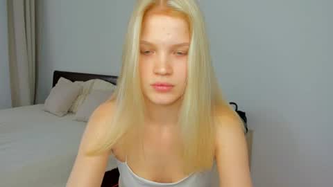 Chloe online show from 06/24/26, 09:41