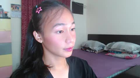 Snapshot of xlovely_destinyx chatting on 01/07/25, 04:16 Alice online show from 01/07/25, 04:16