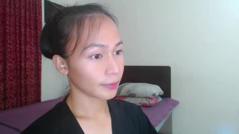 Snapshot of xlovely_destinyx chatting on 02/26/25, 03:41 Alice online show from 02/26/25, 03:41