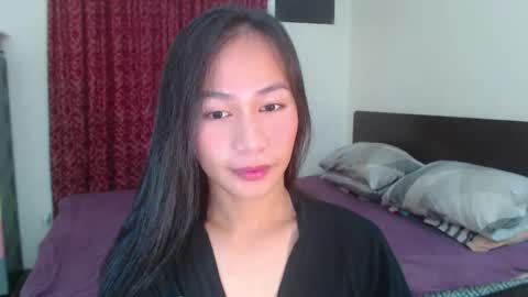 Snapshot of xlovely_destinyx chatting on 03/09/25, 08:52 Alice online show from 03/09/25, 08:52