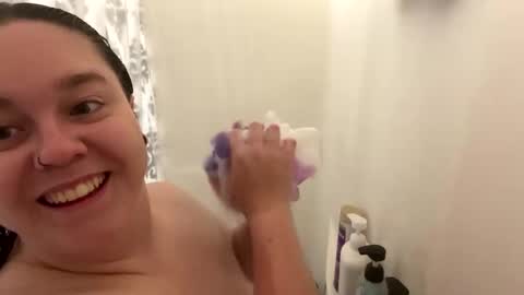 xluhbabi online show from 09/16/25, 12:39