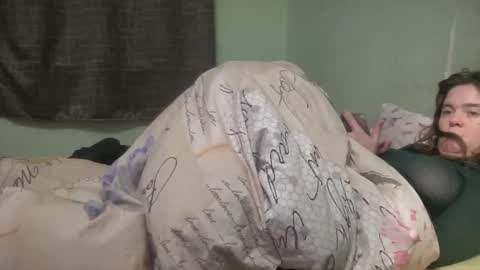 Luna online show from 11/06/25, 05:47